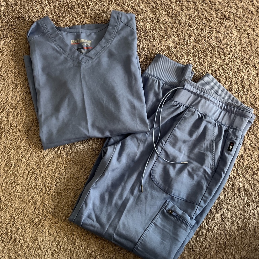 greys anatomy scrub set